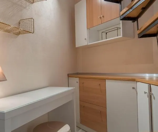 Grellia Apartament *
